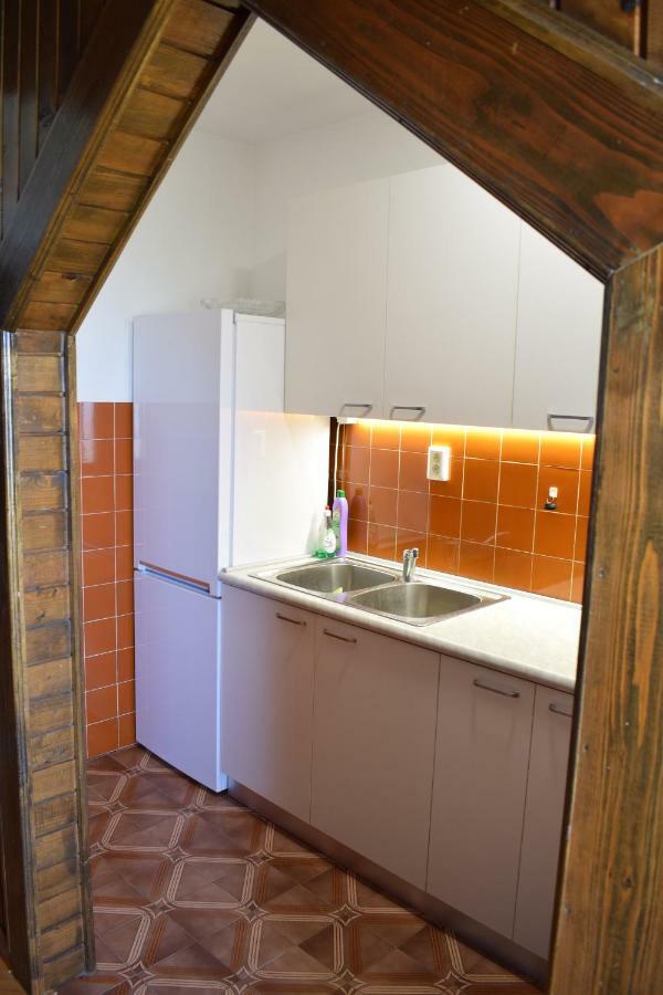 Apartments Sara Подстрана Екстериор снимка